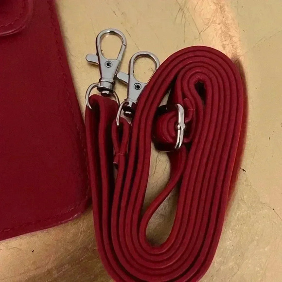 HESED SMALL BEAUTIFUL RED //WALLET CROSSBODY BAG NWT - Picture 2 of 8